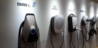 Czy można ładować telefon ładowarka od innego telefonu?