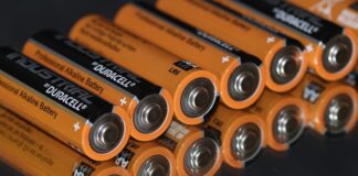 Czy można ładować telefon do 100%?